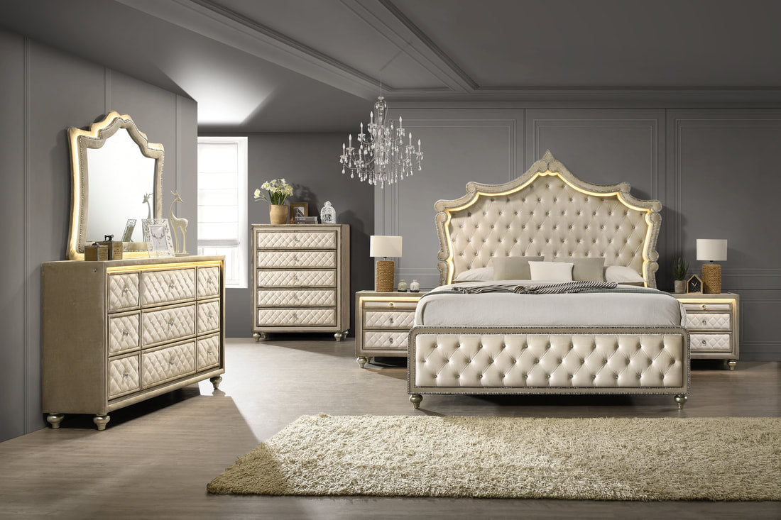Kingdom Cream Velvet Panel Bedroom Set, image size:1100x733
