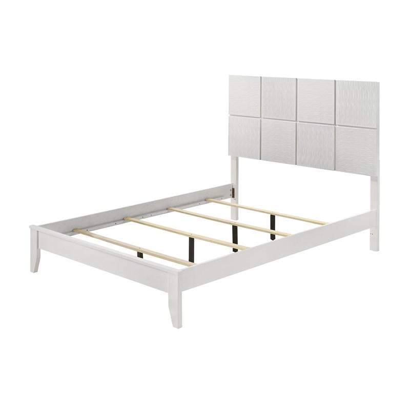 Denker White Panel Bedroom Set B4712