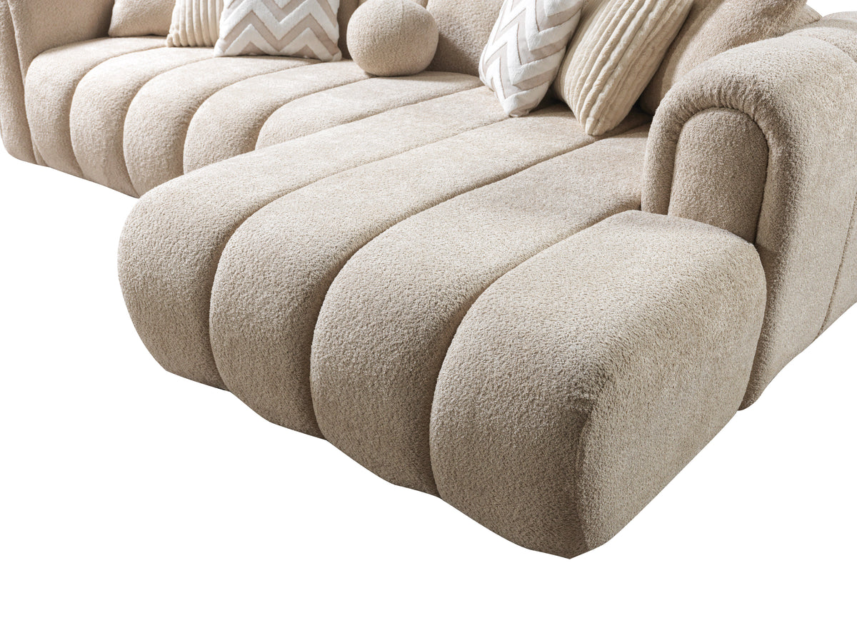 Lis Sand Boucle RAF 118" Sectional