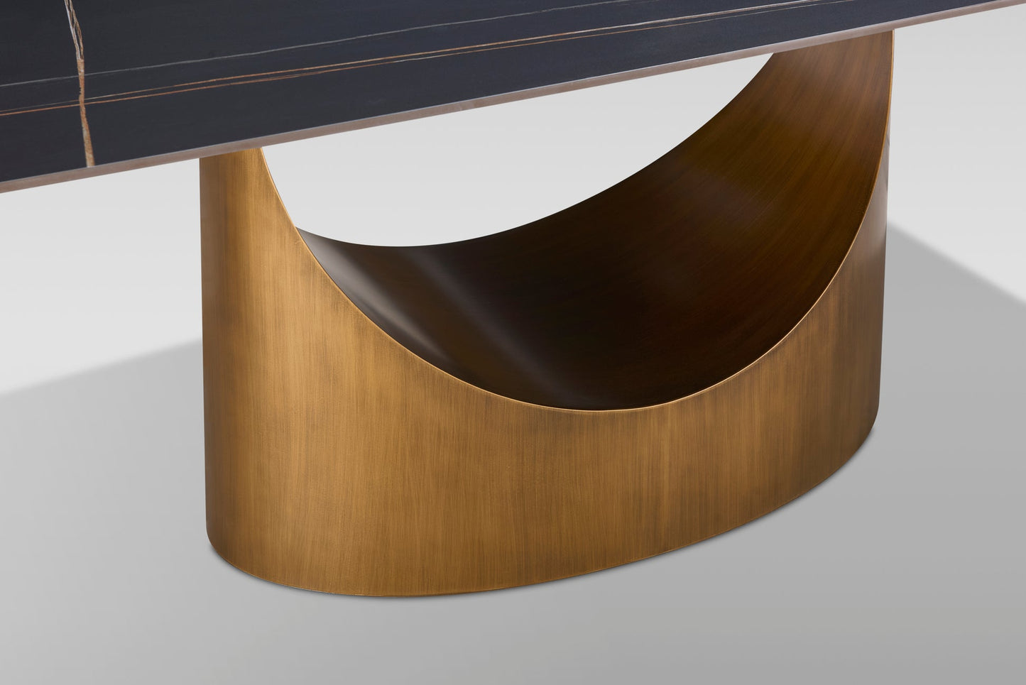 Roxy Black/Bronze Dining Room Set D1576