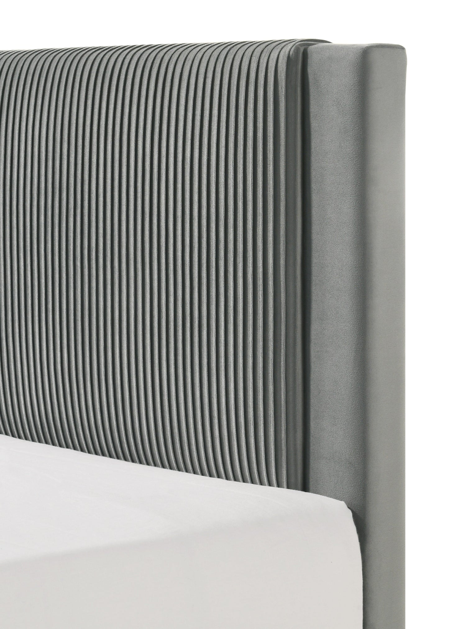 Lucia Light Gray Full Platform Bed 5097