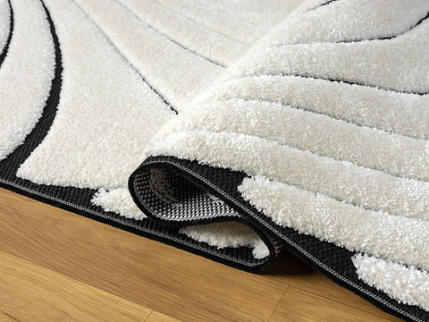 Item: Skyler S620 Phantom 5X7