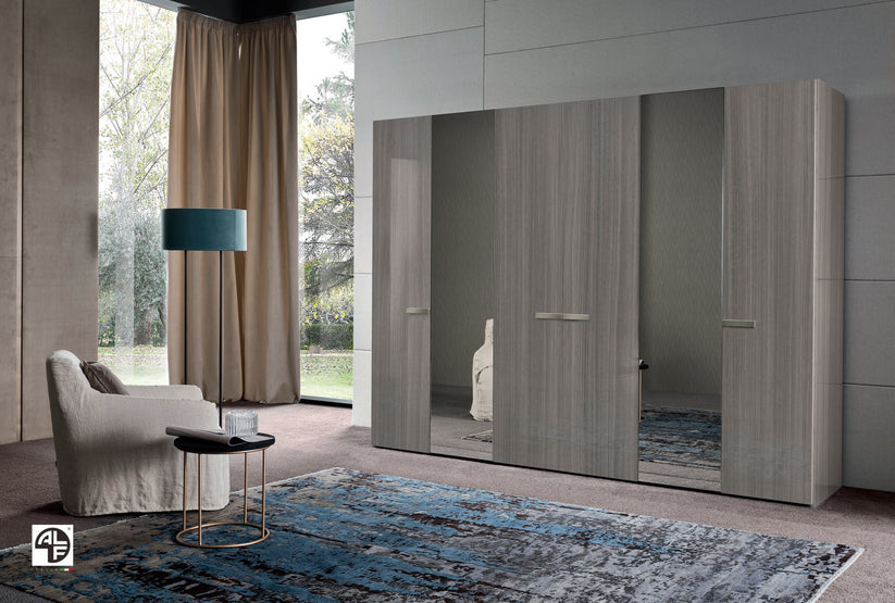 Iris Italian Luxury Bedroom Set