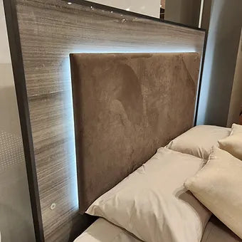 Blade II Collection Italian Bedroom Set