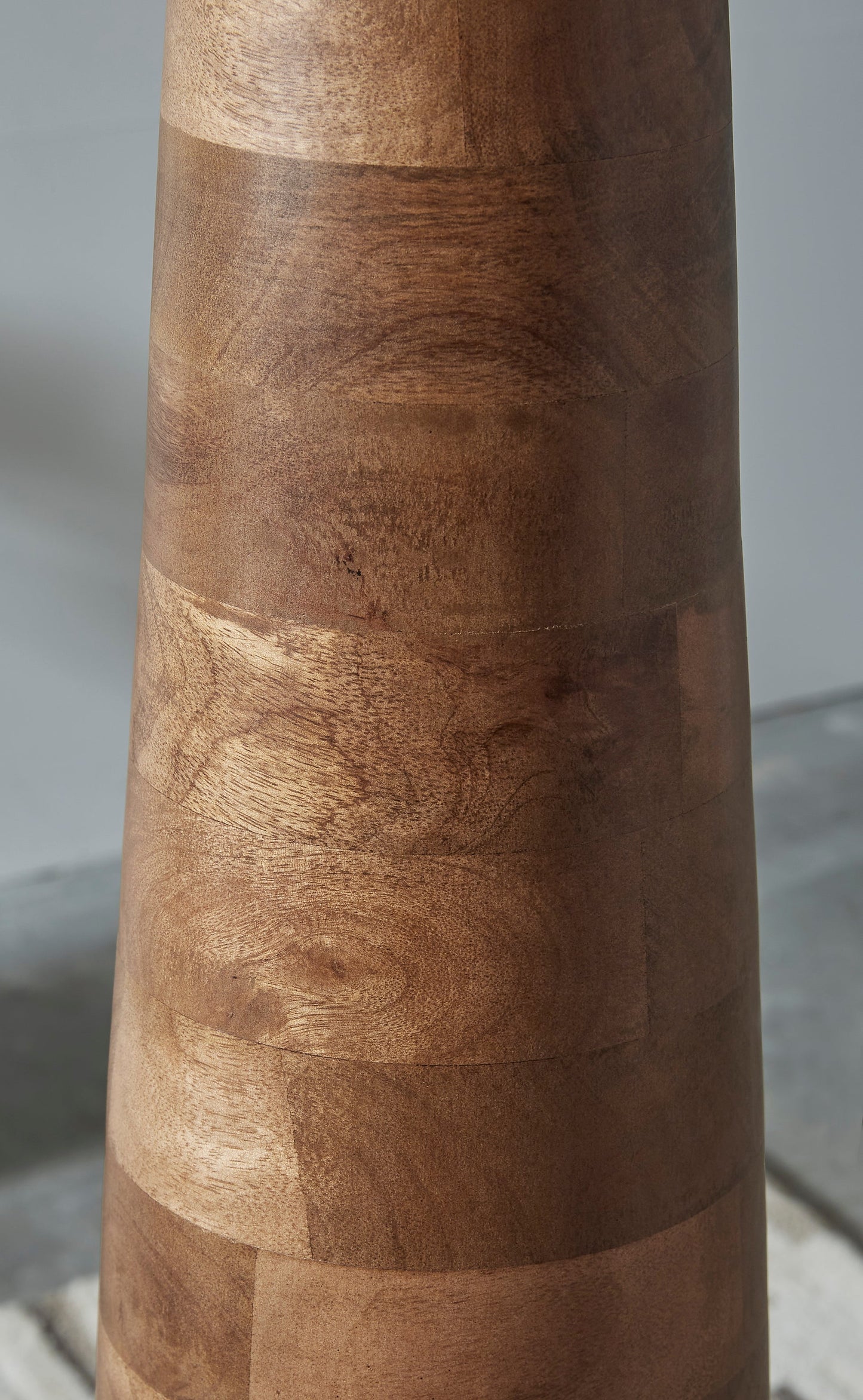 Danset Brown Floor Lamp L329101