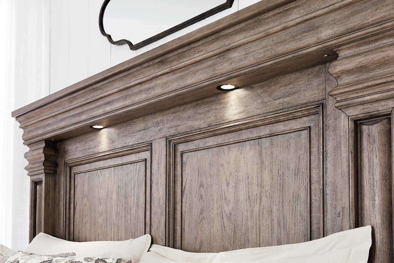 Blairhurst Light Grayish Brown Panel Bedroom Set B916