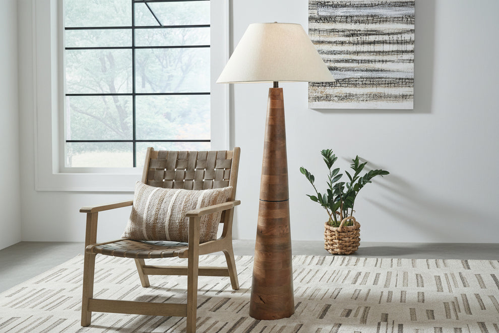 Danset Brown Floor Lamp L329101