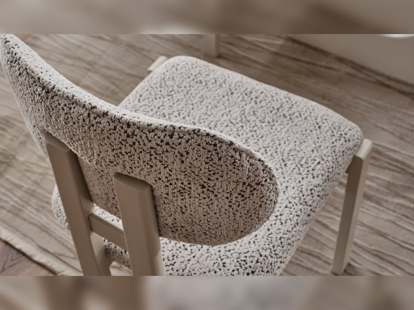 Parma Diningroom Set (78"Dining Table & 6 Dining Chair)