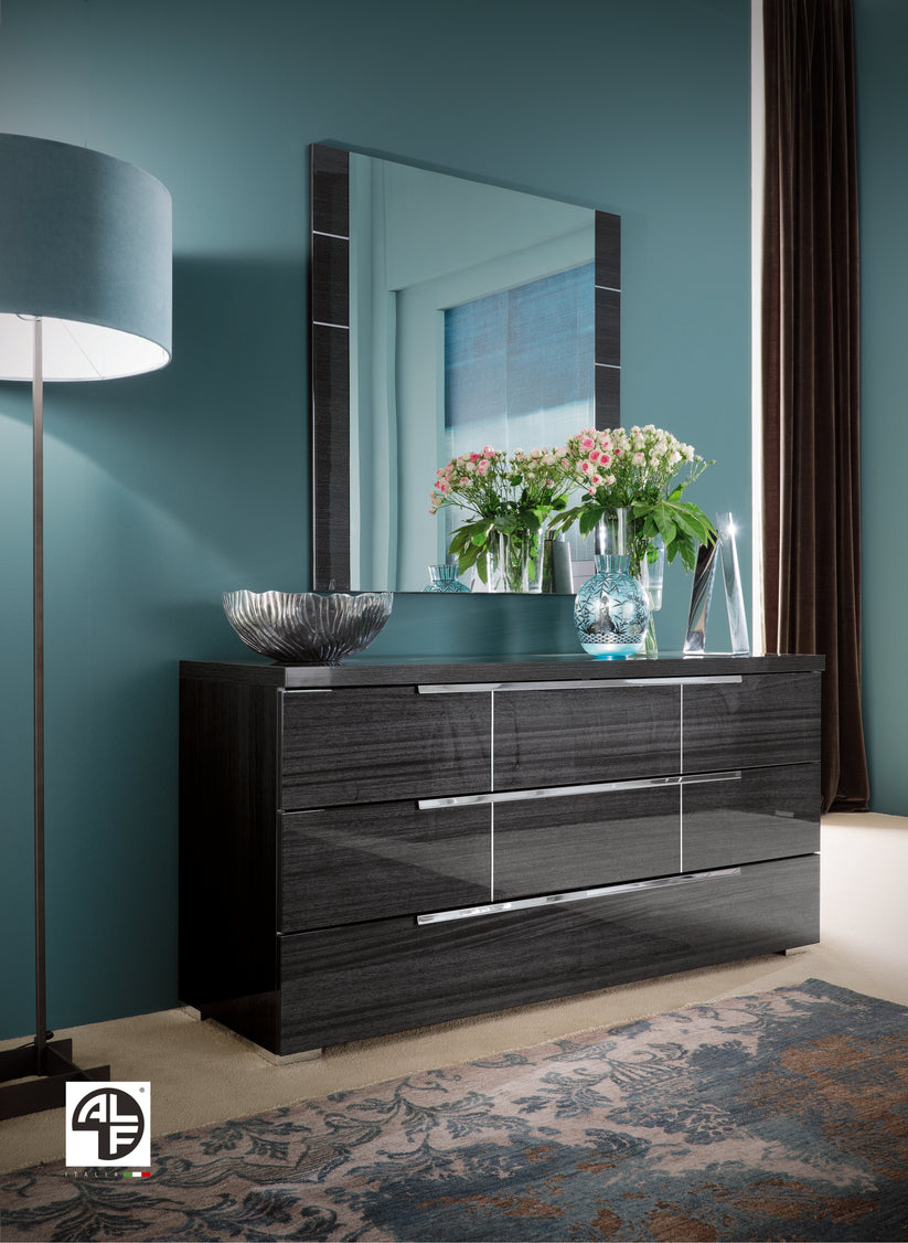 Versilia Italian Luxury Bedroom Set