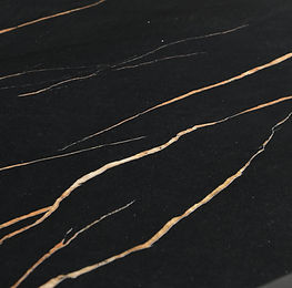 Giovanni Black/Gold Dining Table D620