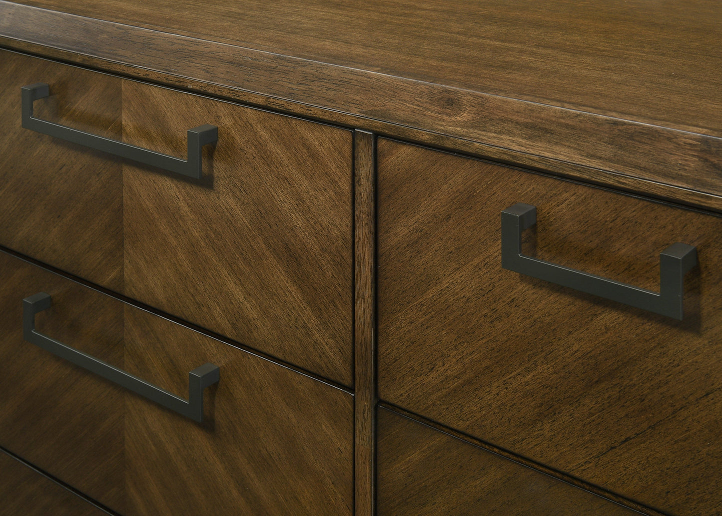 Lakecrest Brown Panel Bedroom Set B6520