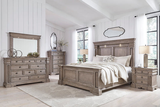 Blairhurst Light Grayish Brown Panel Bedroom Set B916