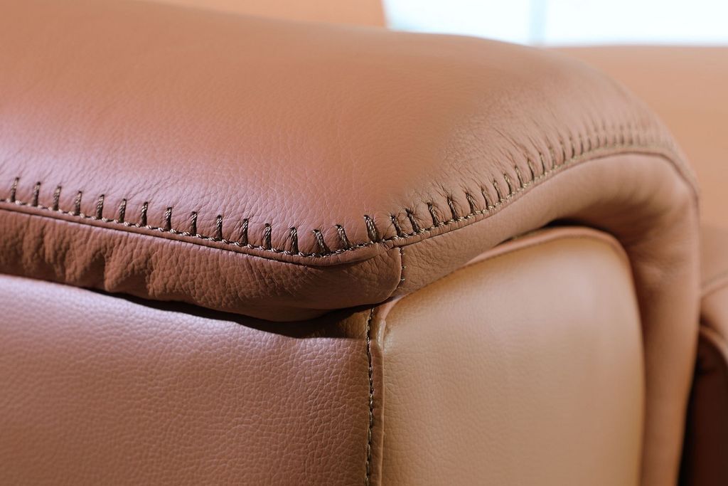 UR9762 7pc Camel TOP GRAIN 4pc Power Sectional