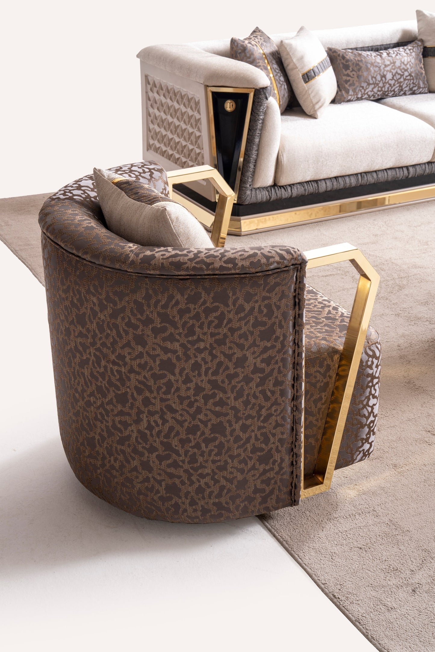 Diamond Collection Living Room Set