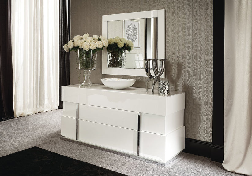 Canova Italian Luxury Bedroom Set