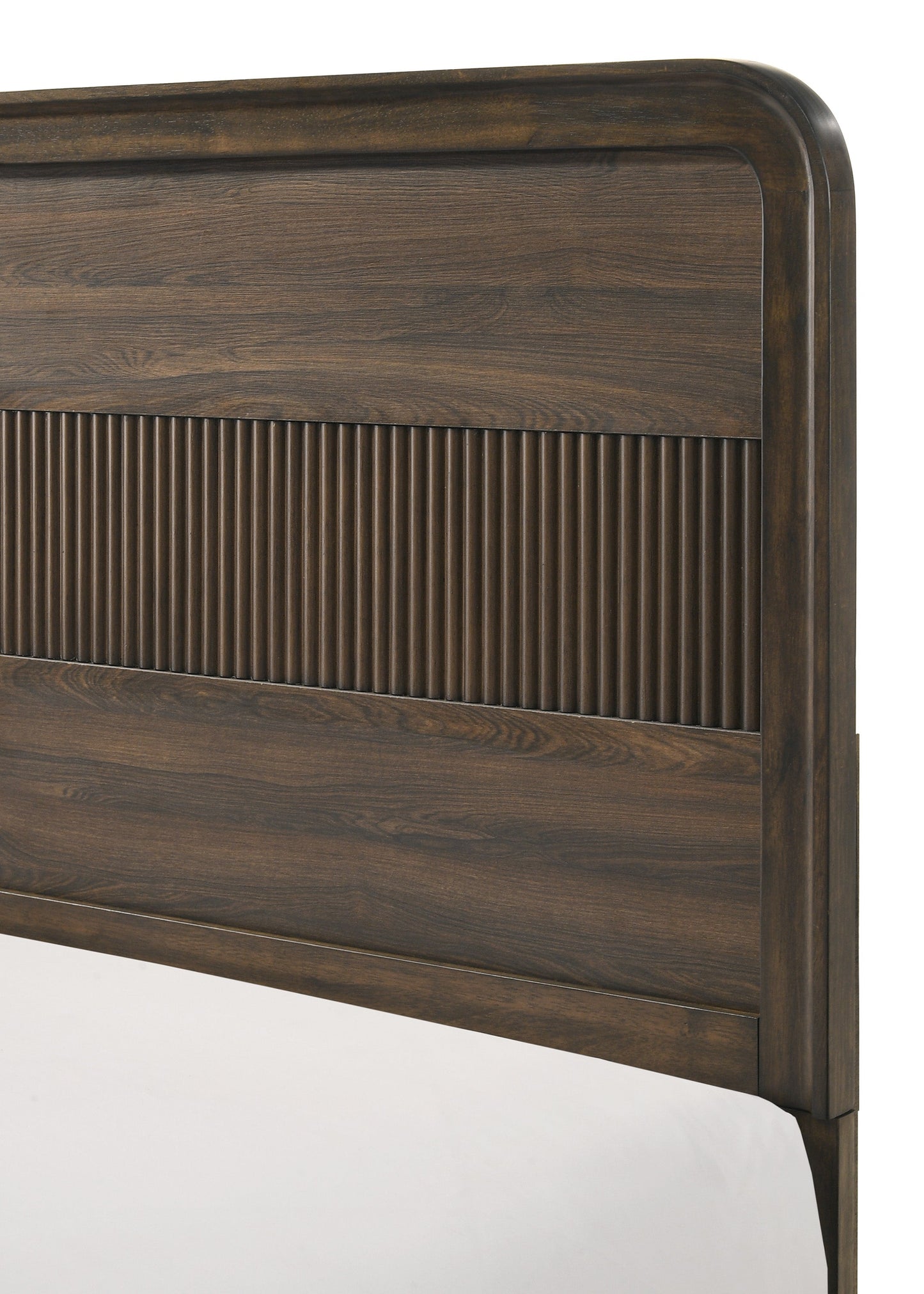 Kinkaid Warm Wood Bedroom Set B3500