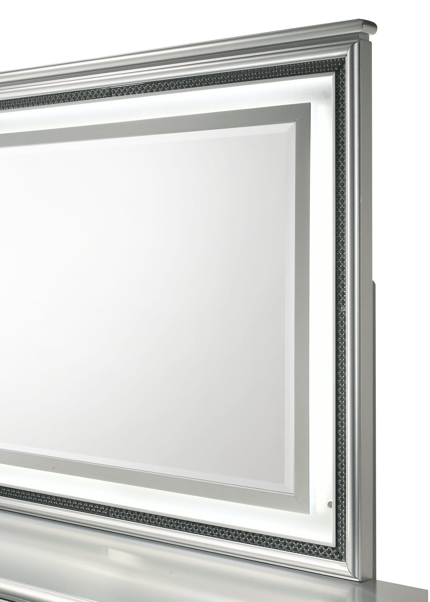 Amiri Silver LED Platform Bedroom Set B6700