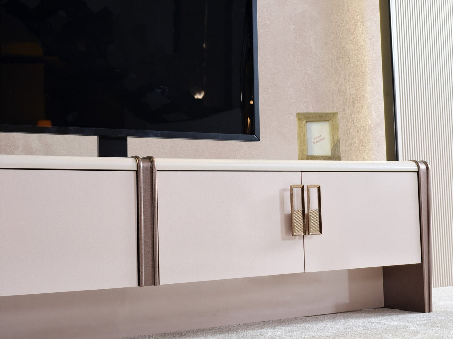 Nirvana Tv Stand