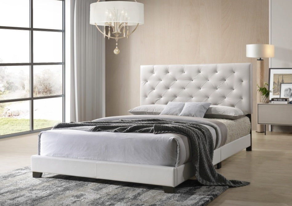 Nelly Queen Panel Bed White  PU   HH2018