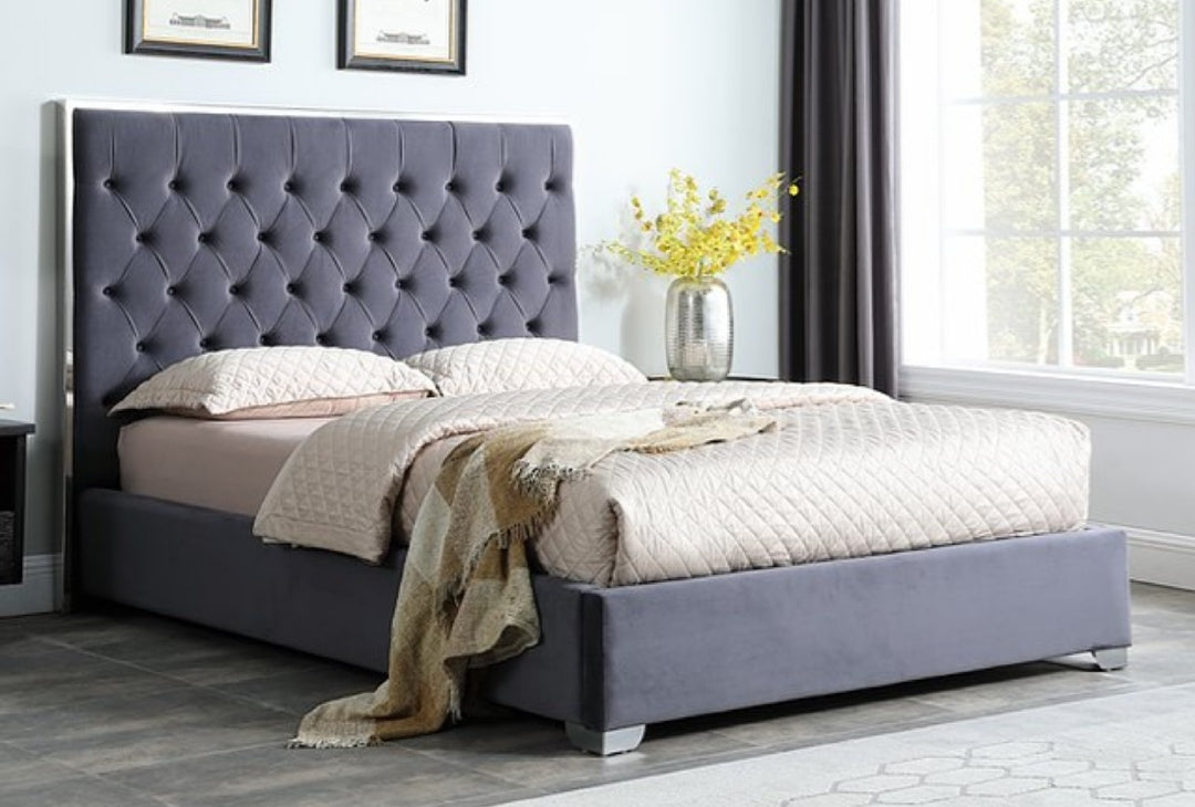 Rose Gray Queen Platform Bed B600