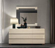 Load image into Gallery viewer, Perla Collection Italian Bedroom Set
