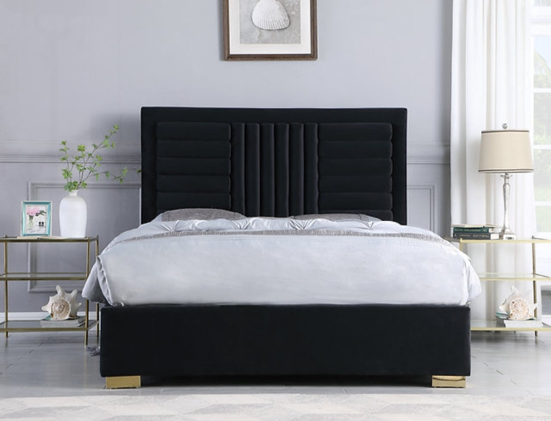 Anita Black Queen Platform Bed B820