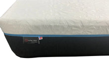 Load image into Gallery viewer, Glacier 12&quot; Gel Hybrid Queen Mattress (Cool Gel Cover)