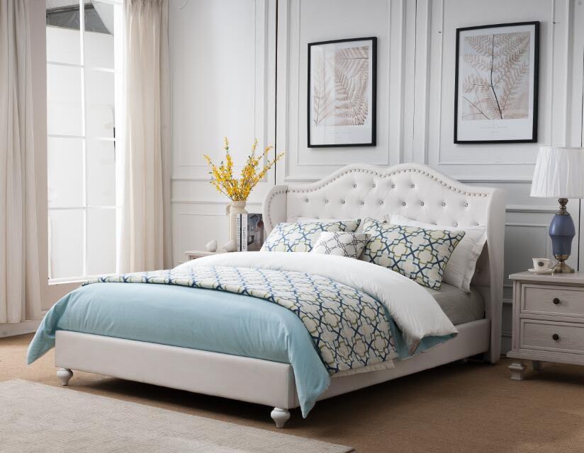 Paradise White PU Queen Platform Bed
